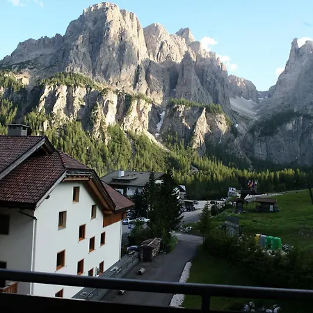 Riposo Aparthotel 3*