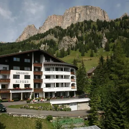Riposo Aparthotel Colfosco